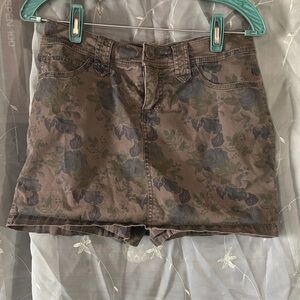 St. John's Bay floral Camouflage Skort